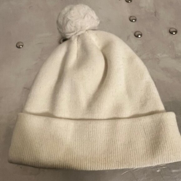 FUTURE MRS - White Beanie With Pom Pom For Bride / Wedding / Bachelorette - Picture 3 of 4